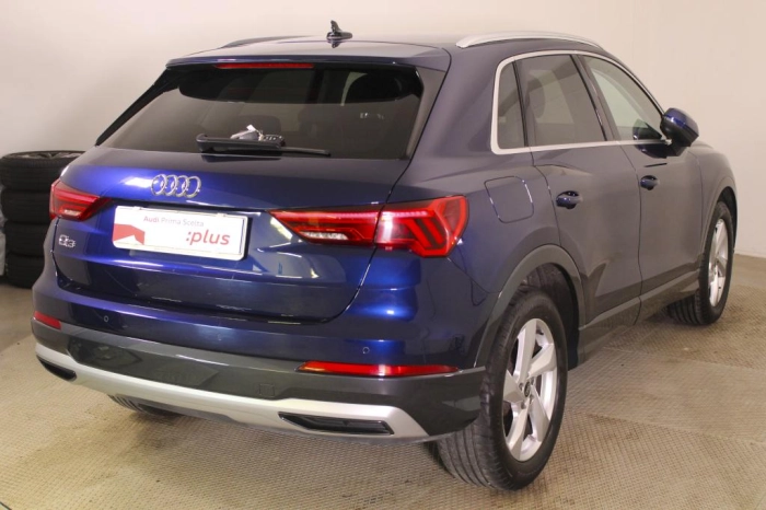 Audi Q3  35 2.0 tdi Business Advanced s-tronic