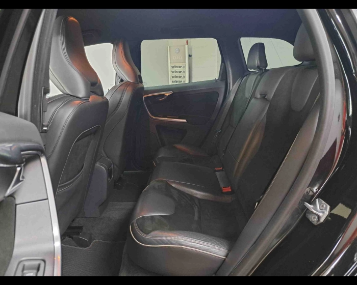 Volvo XC60  2.0 d4 R-design Kinetic 190cv geartronic