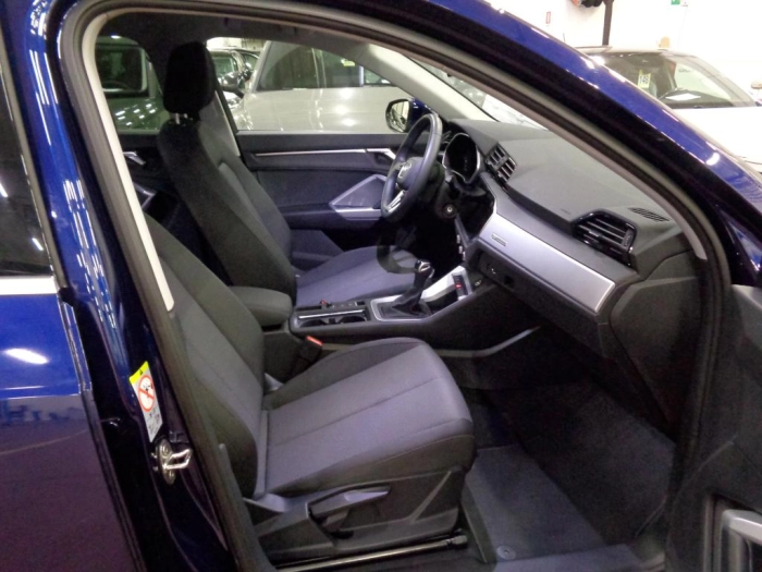 Audi Q3  35 2.0 tdi Business Advanced s-tronic