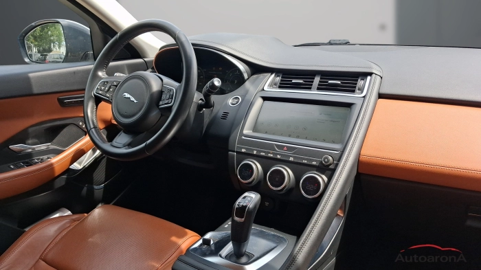 Jaguar E-Pace  2.0D 240 CV AWD aut. R-Dynamic SE