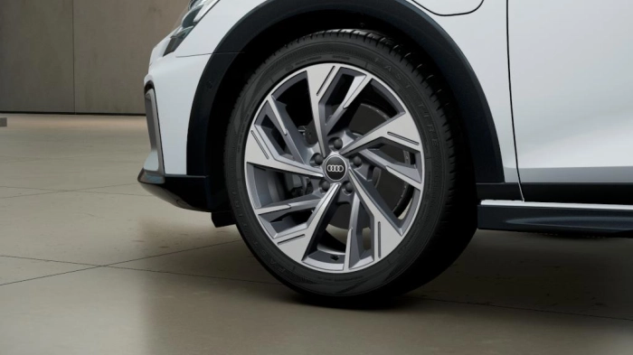 Audi A3 Allstreet   Identity Contrast 40 TFSI e  150 kW S tronic