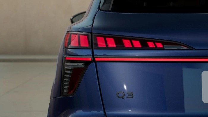 Audi Q3  SUV S line edition e-hybrid  200 kW S tronic