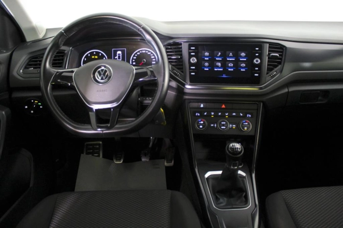 Volkswagen T-Roc  2017 -  1.0 tsi Business 110cv