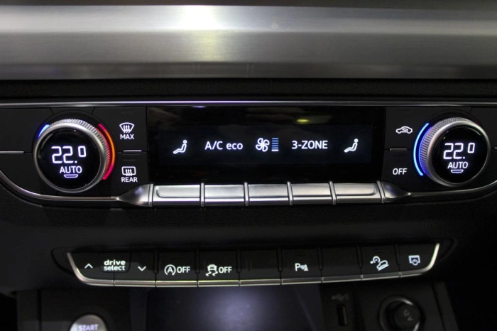 Audi Q5  40 2.0 tdi mhev 12V S line quattro s-tronic