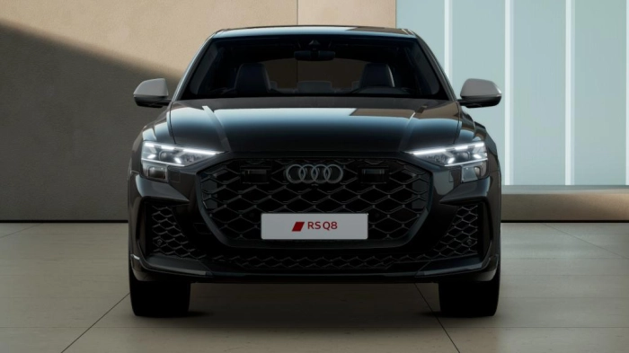Audi RS Q8  RS  performance    471 kW tiptronic