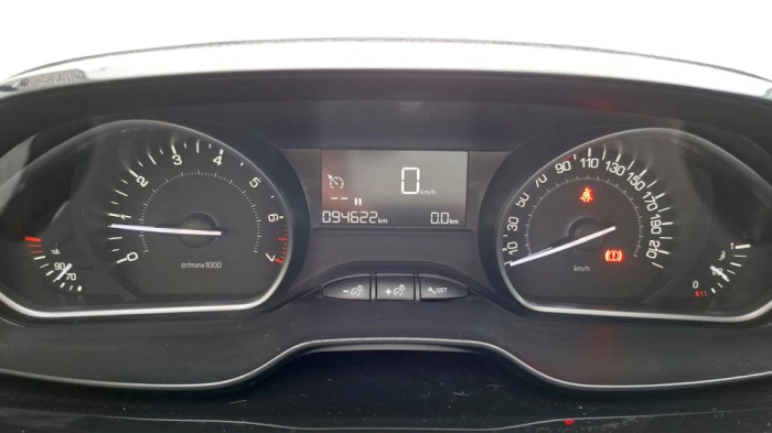 Peugeot 208  5p 1.2 puretech Active s&s 82cv neopatentati