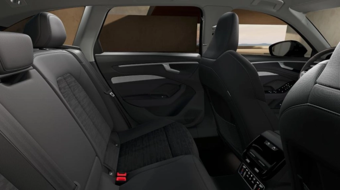 Audi A6   Avant S line edition e-hybrid quattro 220 kW S tronic