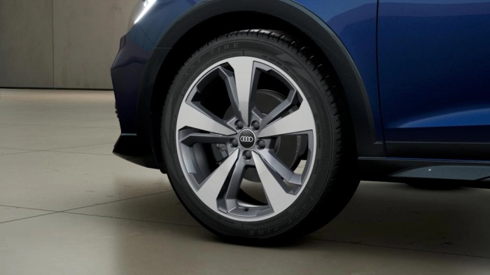 Audi A1 Allstreet   Identity Contrast 30 TFSI  85(116) kW(CV) S tronic
