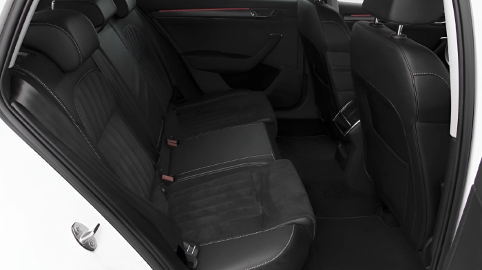 Skoda Superb  Wagon iV 1.4 tsi phev Style dsg