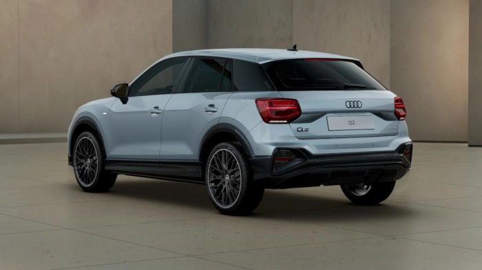 Audi Q2    Identity Black 35 TDI quattro 110(150) kW(CV) S tronic