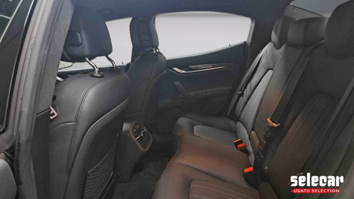 Maserati Ghibli  2.0 mhev GT 330cv rwd auto
