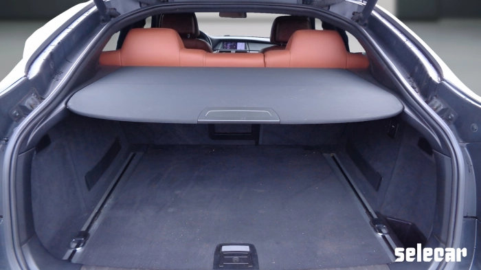 BMW X6  M 4.4 V8 auto