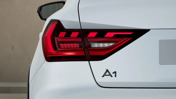 Audi A1 Allstreet   Identity Contrast 30 TFSI  85(116) kW(CV) S tronic
