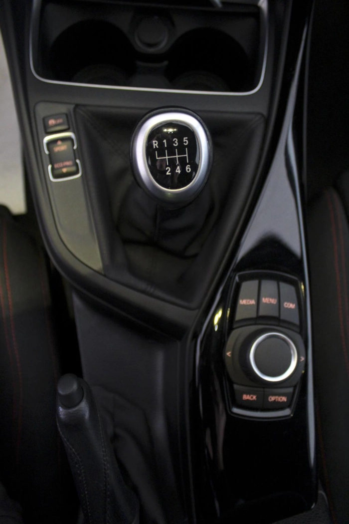 BMW Serie 116d Sport 5p my18