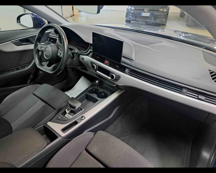 Audi A4 Avant  35 2.0 tdi mhev S Line edition 16