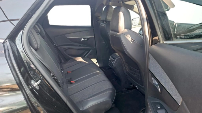 Peugeot 3008  1.5 bluehdi GT Line s&s 130cv