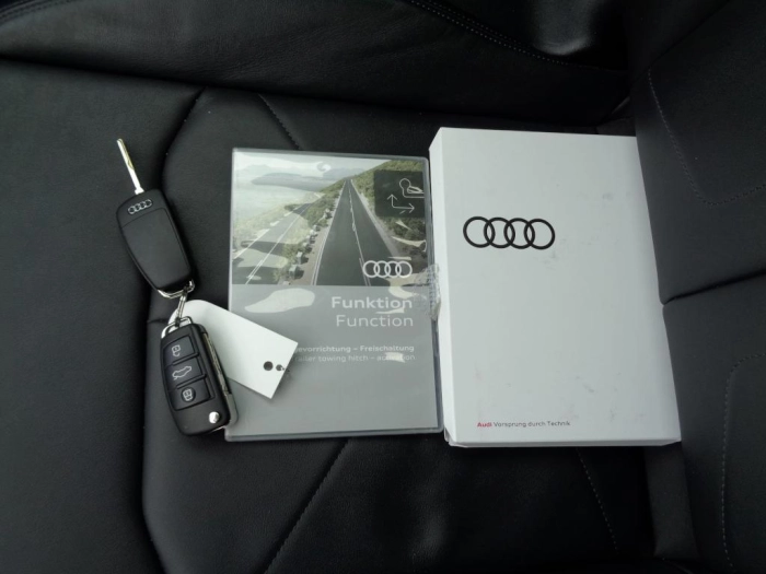 Audi Q3  45 2.0 tfsi quattro s-tronic