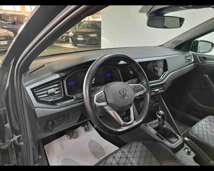 Volkswagen Polo  1.0 tsi R-Line 95cv