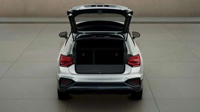 Audi Q2    Business Advanced 30 TFSI  85(116) kW(CV) 6-marce