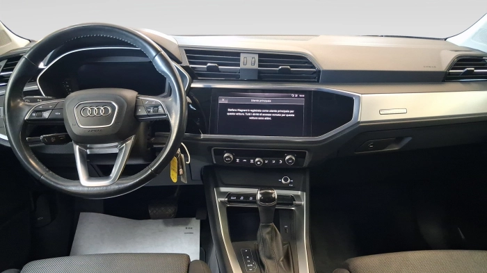 Audi Q3 Sportback  35 2.0 tdi S line edition