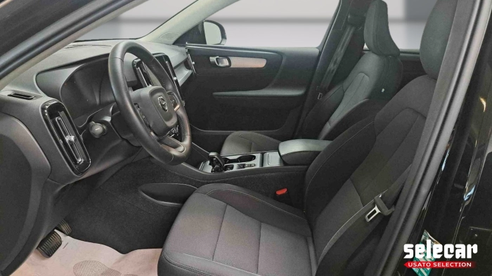Volvo XC40 1.5 t3 Momentum Pro 163cv my21