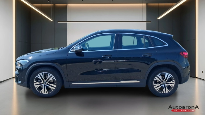 Mercedes-Benz GLA  180 d Progressive Advanced Plus auto