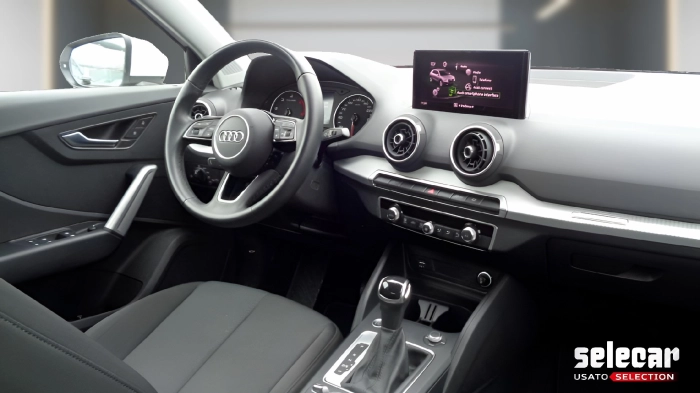 Audi Q2  30 2.0 tdi Admired Advanced s-tronic