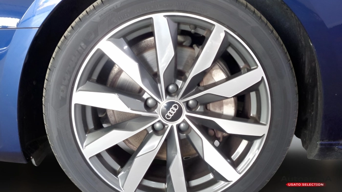 Audi A4 Avant  40 2.0 tdi mhev S line edition qu