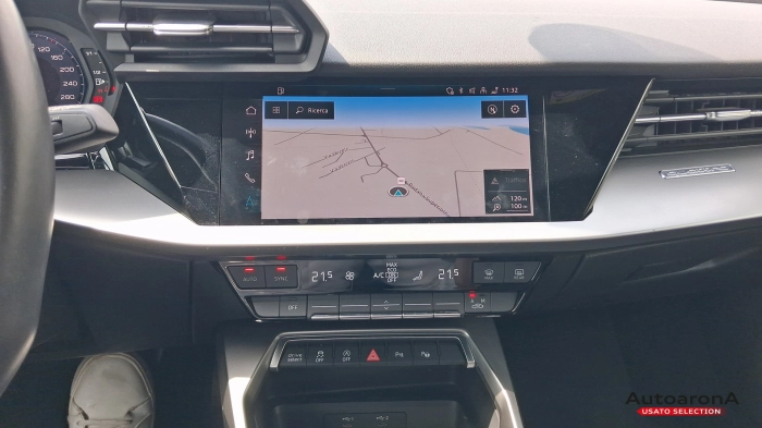 Audi A3 Sportback  40 2.0 tdi S line editio
