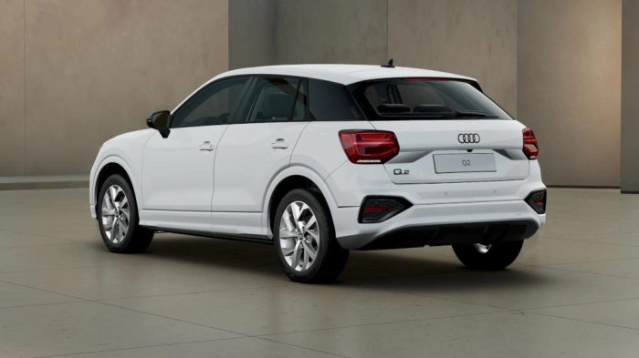Audi Q2    Business Advanced 35 TFSI  110(150) kW(CV) S tronic