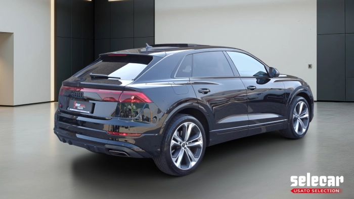 Audi Q8  3.0 tfsi e S line edition quattro 394cv tiptr