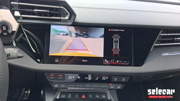 Audi A3 Allstreet  2.0 tdi Identity Contras