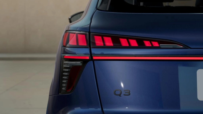 Audi Q3  SUV S line edition e-hybrid  200 kW S tronic