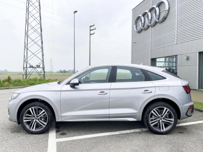 Audi Q5 Sportback   Sportback S line 50 TFSI e quattro 220(299) kW(PS) S tronic