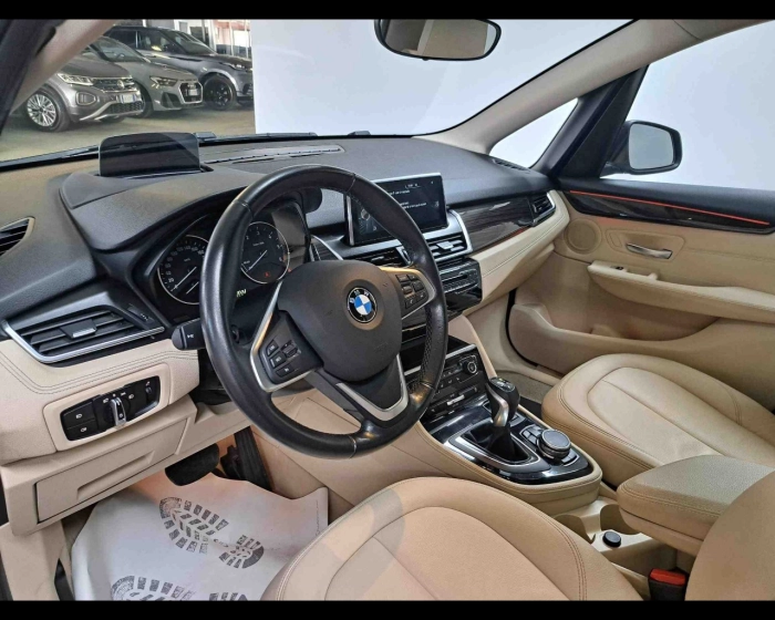 BMW Serie 220d Active Tourer xdrive L