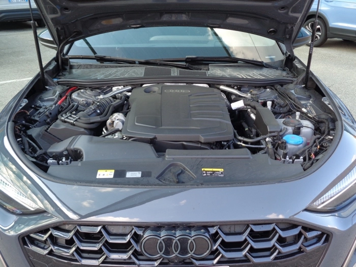 Audi A5 Sedan   Sedan  TDI quattro 150 kW S tronic