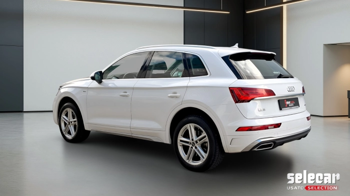 Audi Q5  40 2.0 tdi mhev 12V S line quattro s-tronic