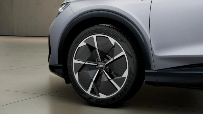 Audi Q4 Sportback   S line edition 45 e-tron  210,00 kW