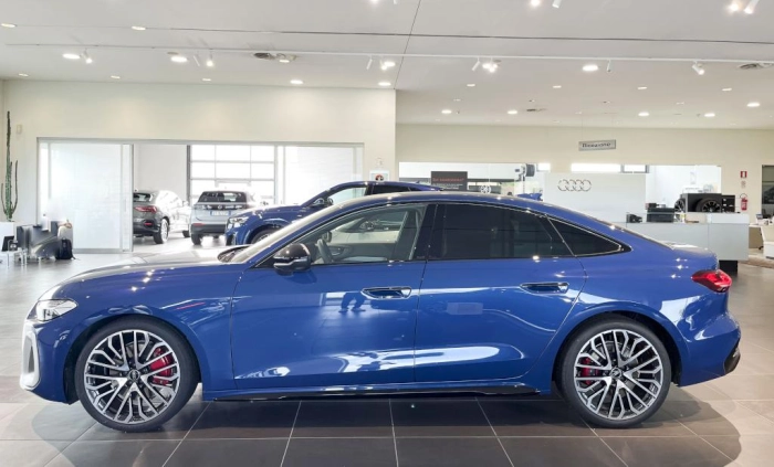 Audi A5 Sedan   Sedan  TDI quattro 150 kW S tronic