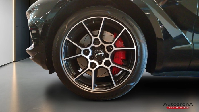 Aston martin DBX 4.0 auto