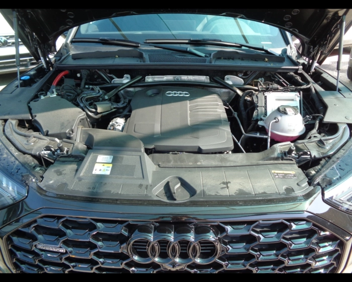 Audi Q5 Sportback   Sportback S line plus 40 TDI quattro 150(204) kW(CV) S tronic