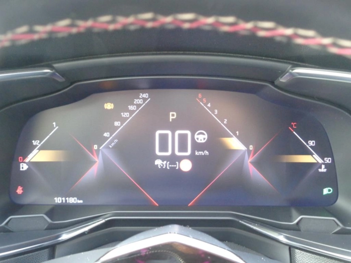 Ds 7  -  1.5 bluehdi Grand Chic 130cv a