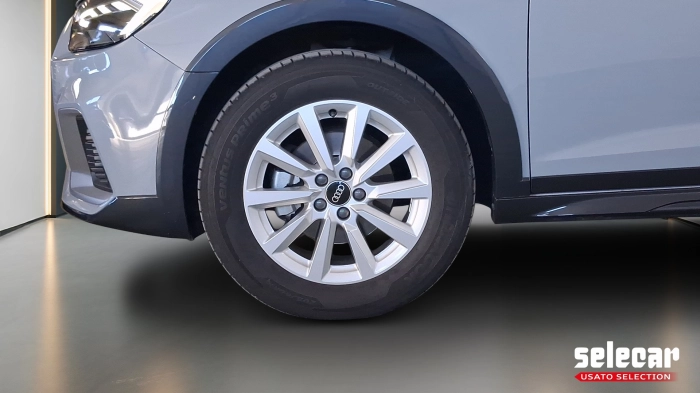 Audi A1 Allstreet  30 1.0 tfsi Business 110