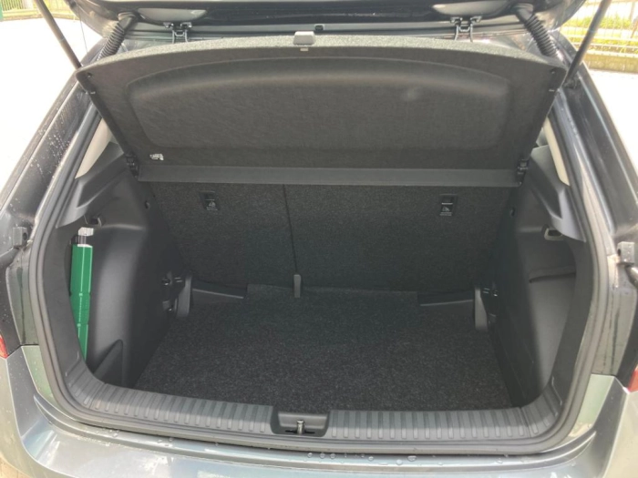 Skoda FABIA Young Edition 1.0 MPI 59 kW (80 CV) 5 marce - manuale