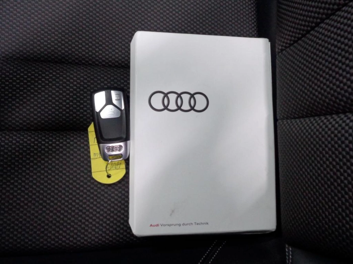 Audi A4 Avant  40 2.0 tdi mhev S line edition qu