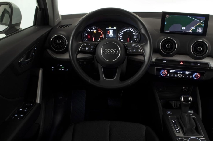 Audi Q2  30 2.0 tdi Admired Advanced s-tronic