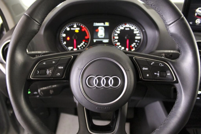 Audi Q2    Admired Advanced 35 TDI quattro 110(150) kW(PS) S tronic