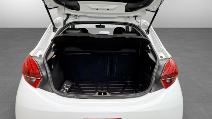 Peugeot 208  5p 1.2 puretech Active s&s 82cv neopatentati