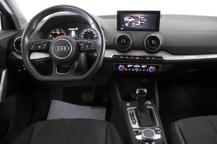 Audi Q2    Admired Advanced 35 TDI quattro 110(150) kW(PS) S tronic