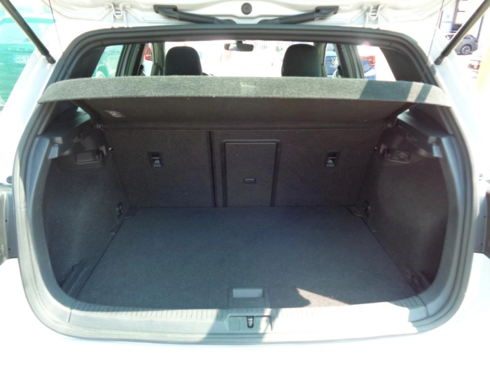 Volkswagen Golf  5p 2.0 tsi R 4motion 310cv dsg